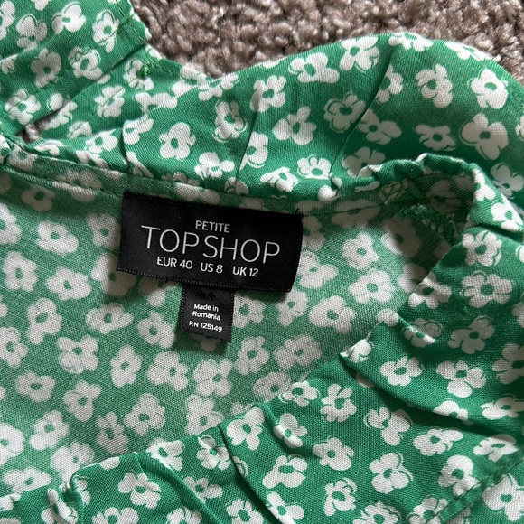 Green Ruffled Romper - Picture 4 of 5